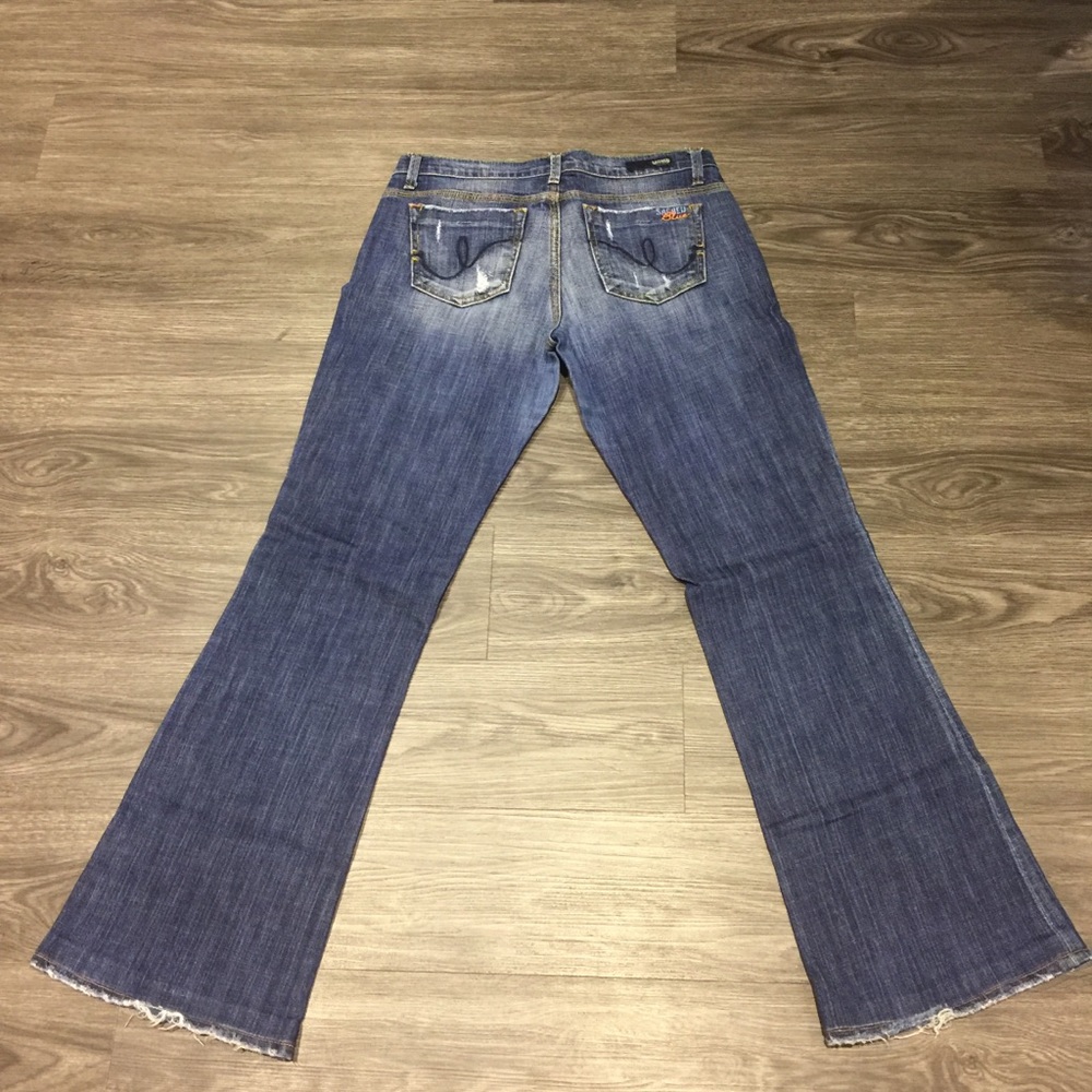 🛍2/$20 Sacred distressed jeans slightly flare